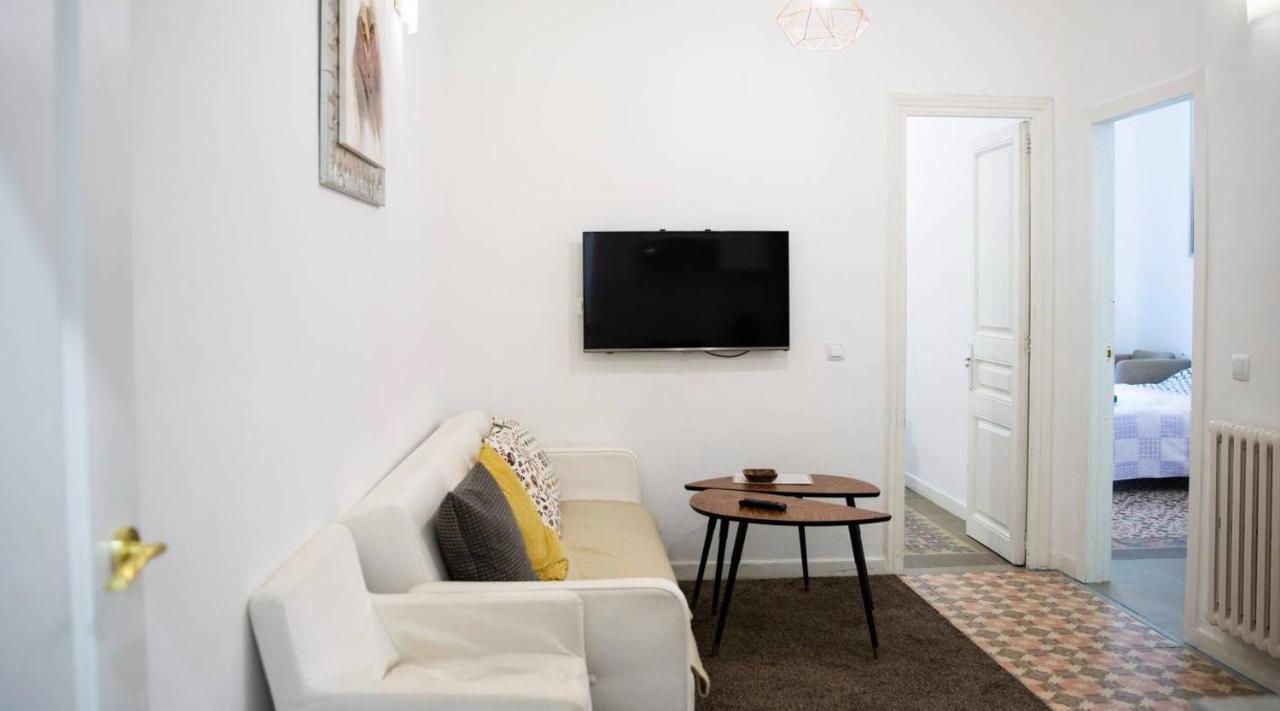 Eixample Apartments - Pova Barselona Dış mekan fotoğraf